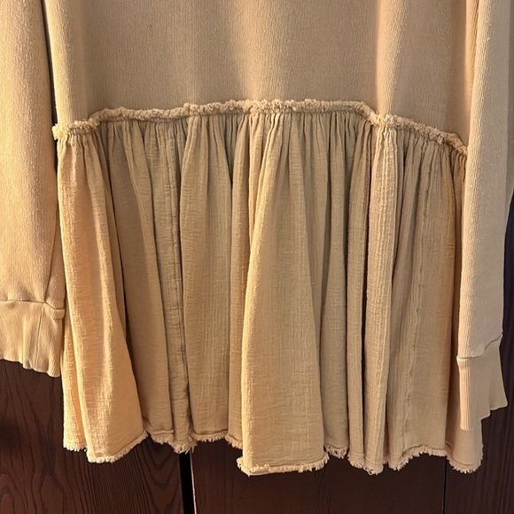 Free People mustard colored hooded sweatshirt with cloth bottom oversized - Picture 9 of 13